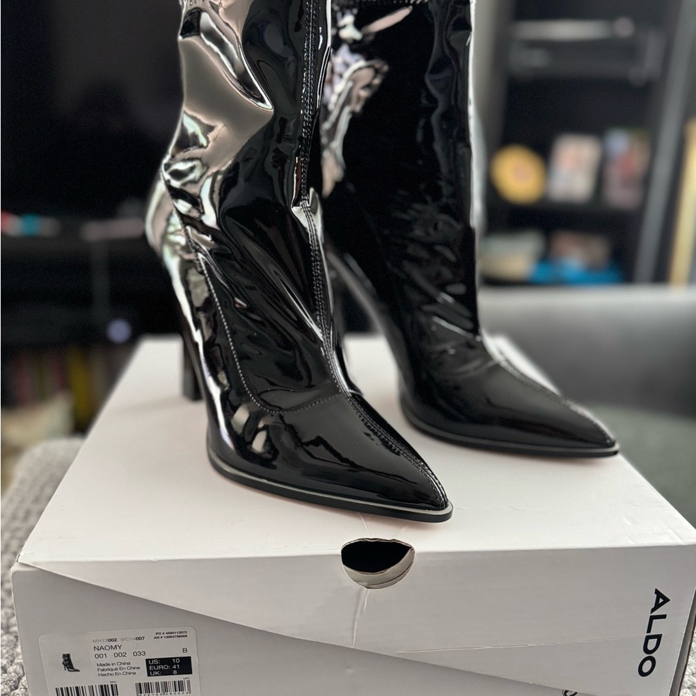 Aldo Naomy Black Heeled Boots Sleek Design